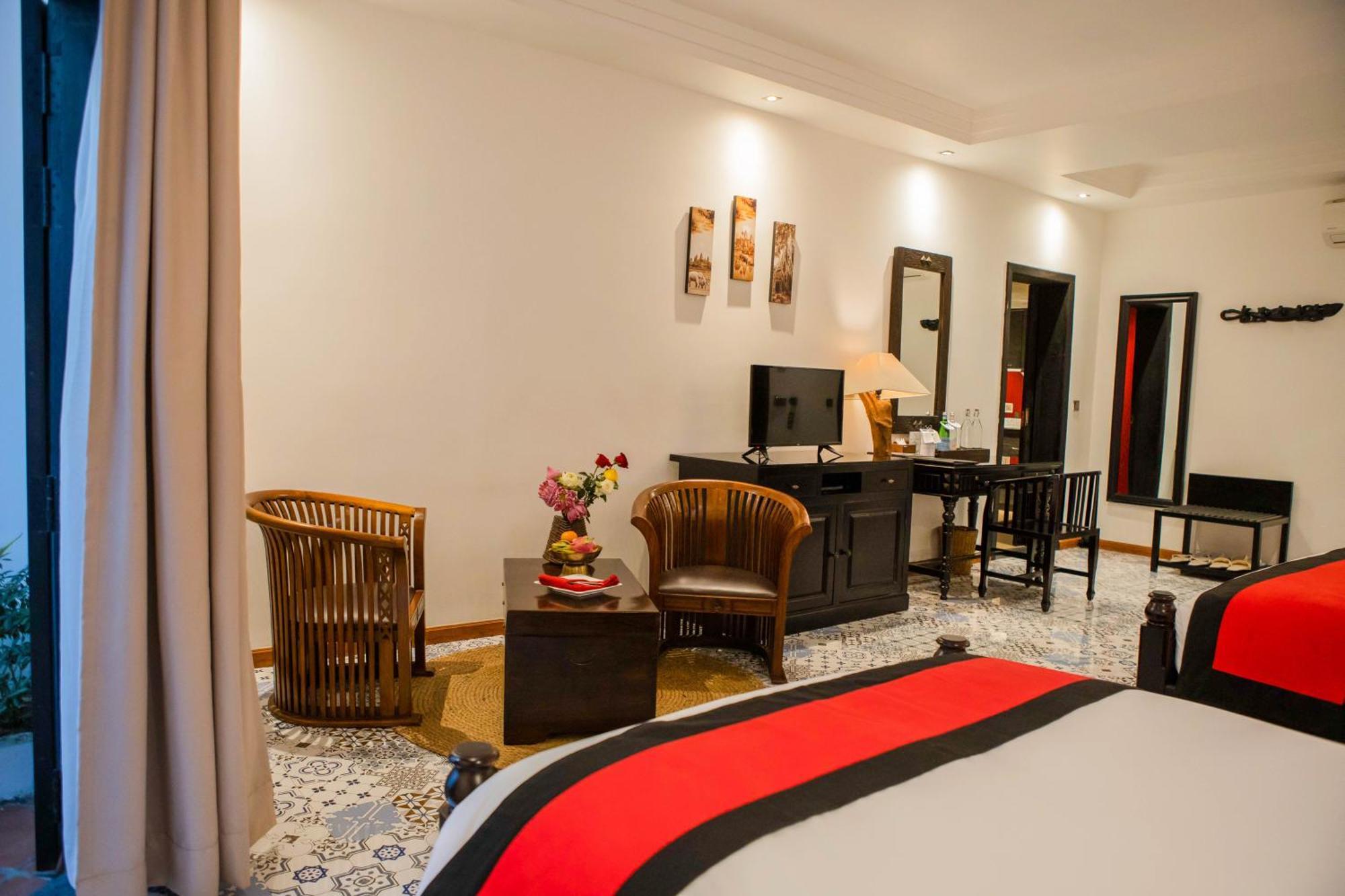 La Rose Suites Phnom Penh Esterno foto