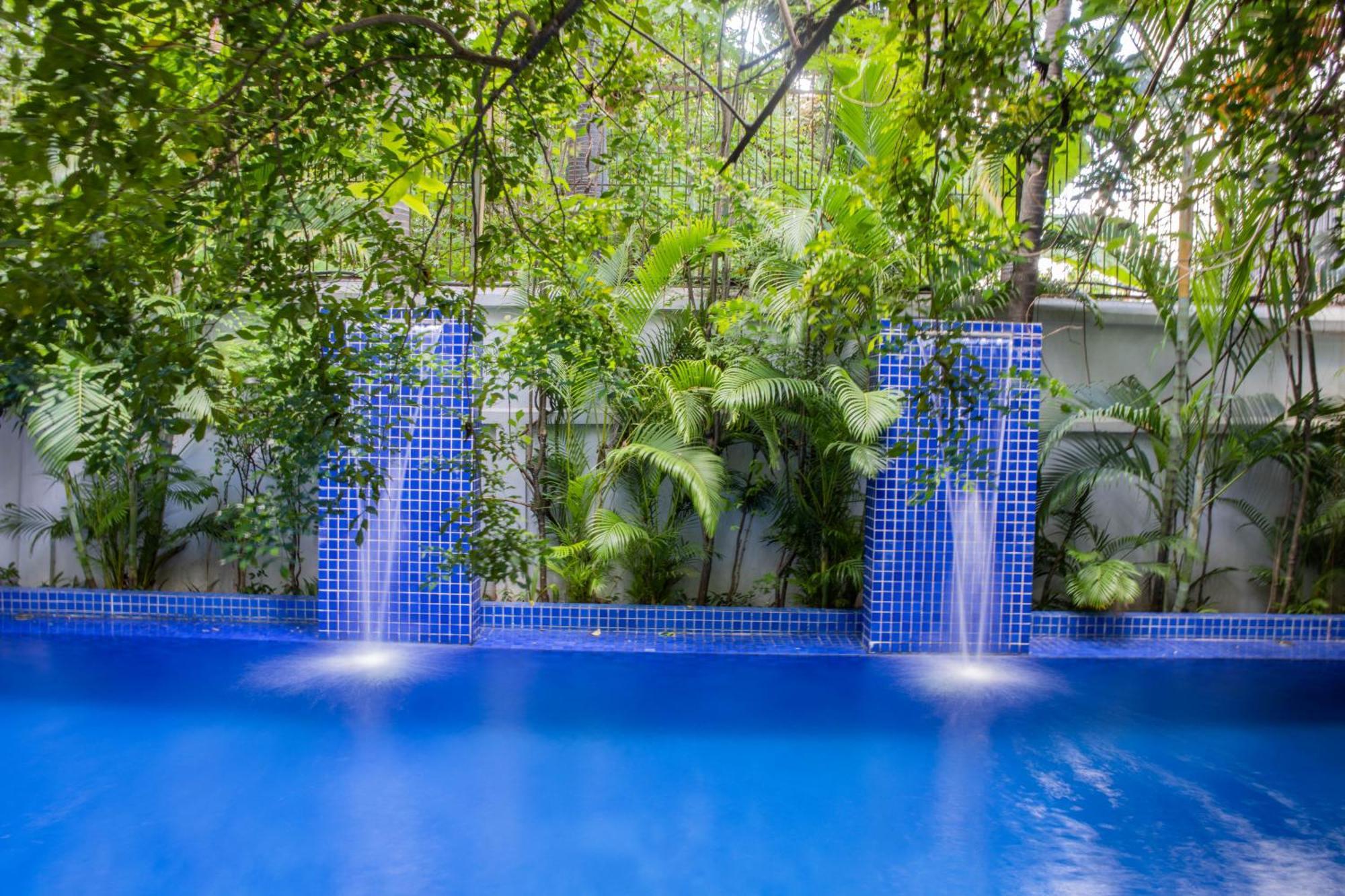 La Rose Suites Phnom Penh Esterno foto